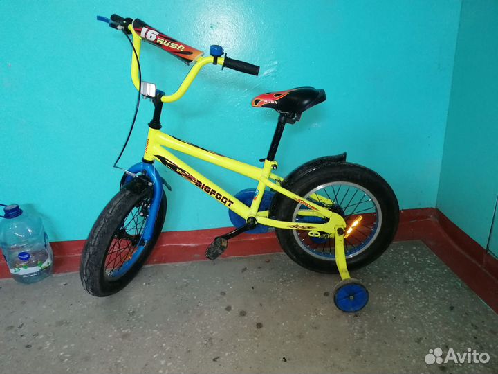 Детский велосипед 16
