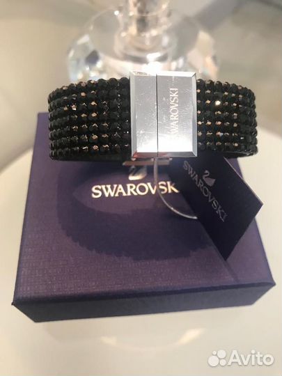 Женские часы swarovski