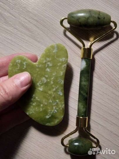 Массажер, роллер для лица, + скребок гуаша