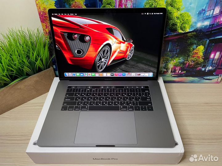 Macbook pro 15 2017 i7 16gb 500