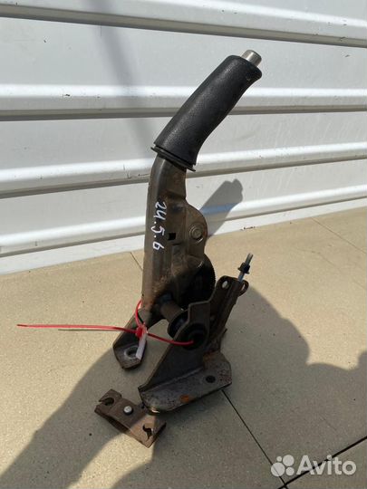 Ручник Nissan Primera P12