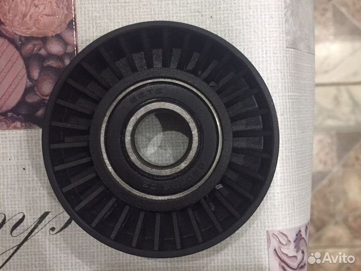 Ролик натяжителя приводного ремня ваг, шкода А 5