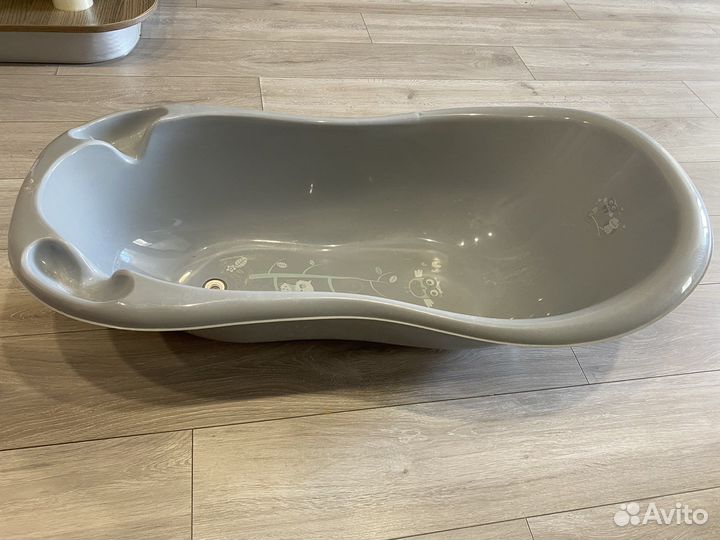 Ванночка для купания с подставкой