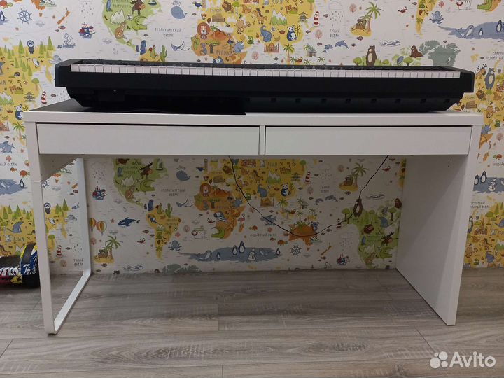 Стол Икеа micke