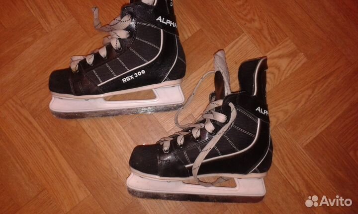Продам коньки 35 размера хоккейные