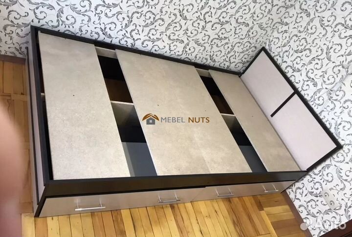 Кровать с ящиками