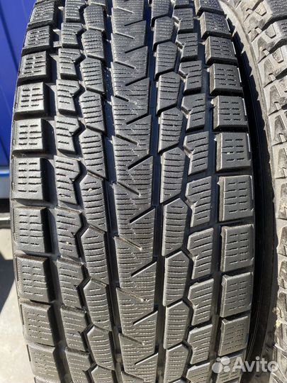 Yokohama Ice Guard SUV G075 215/70 R16