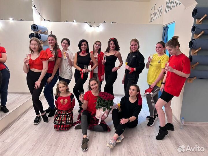 Танцевальный фитнес для взрослых (Zumba)