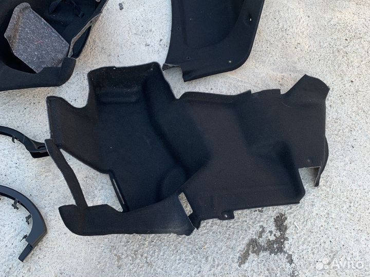 Обшивка багажника w203