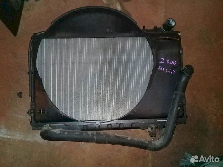 Радиатор охлаждения Nissan Fairlady Z Z32