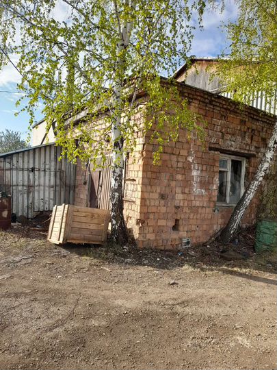 Гараж, > 30 м²