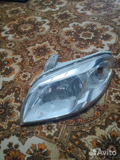 Фара передняя левая на Шевроле Авео 2010 года