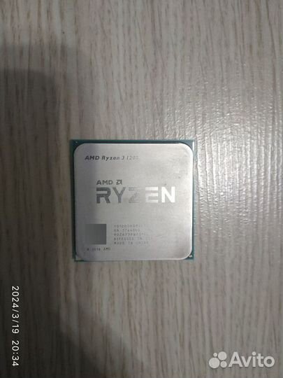 Amd ryzen 3 1200 процессор AM4 в отличном состояни