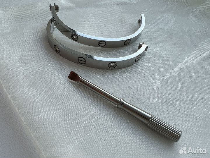 Браслет в стиле cartier