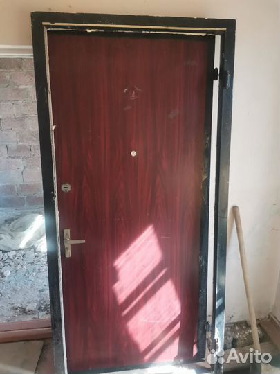 Дверь входная металлическая уличная