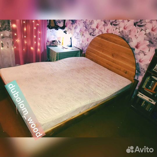 Кровать из массива дуба