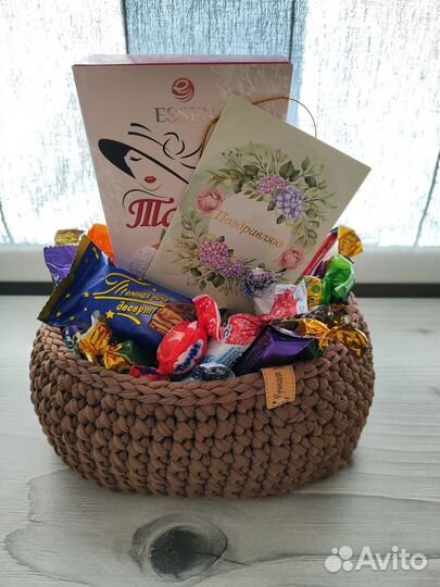 Корзина для хранения вязаная