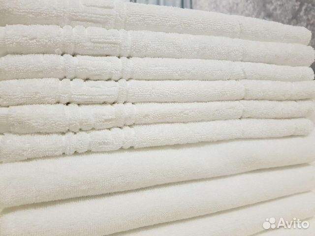 Махровые полотенца белые