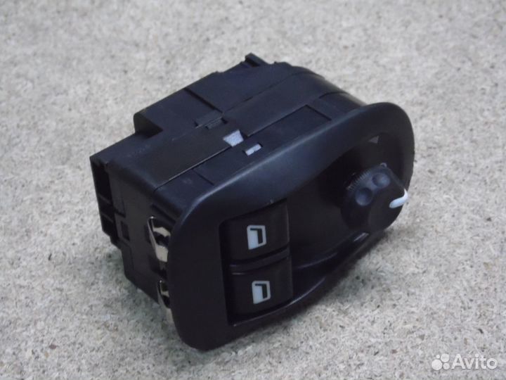 Кнопки стеклоподьемника Пежо 206