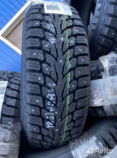 Kumho WinterCraft Ice Wi32 215/50 R17