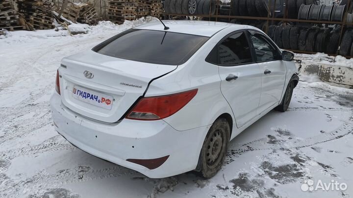 Торсион багажника Hyundai Solaris 79283-0U010