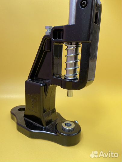 Пресс для установки швейной фурнитуры