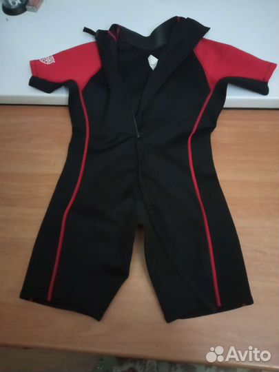 Гидрокостюм