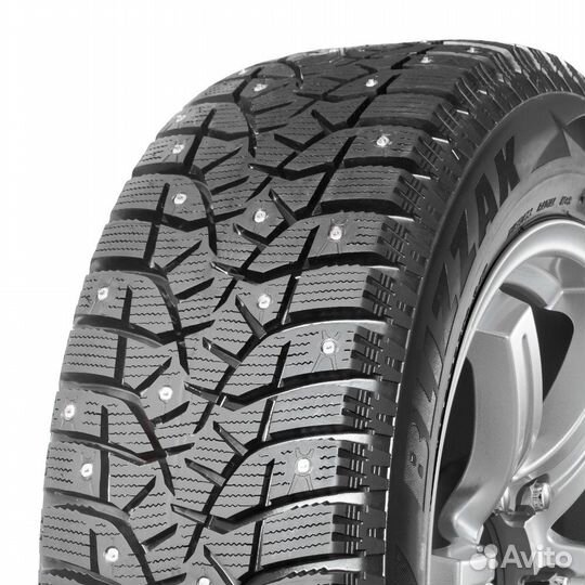 Bridgestone Blizzak Spike-02 225/45 R17 91T