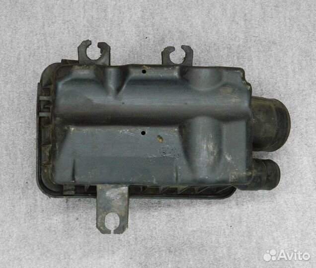 Корпус воздушного фильтра Mazda 626 GE 2.0