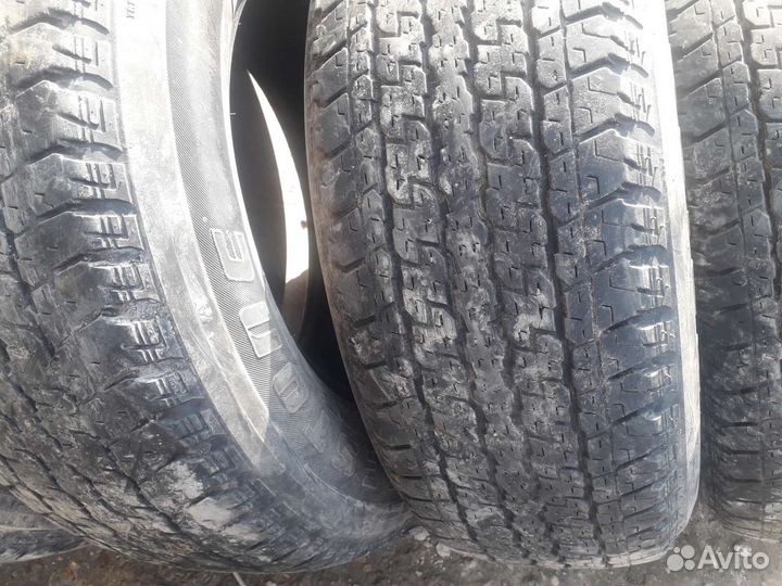 Bridgestone Dueler H/T D840 265/65 R17