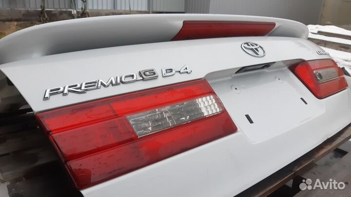 Крышка багажника Toyota Corona Premio