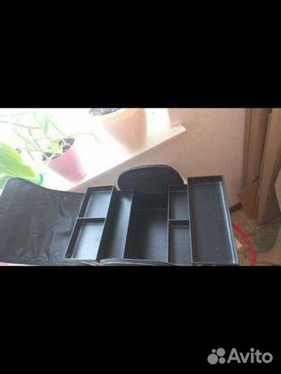 Чемодан для мастера маникюра