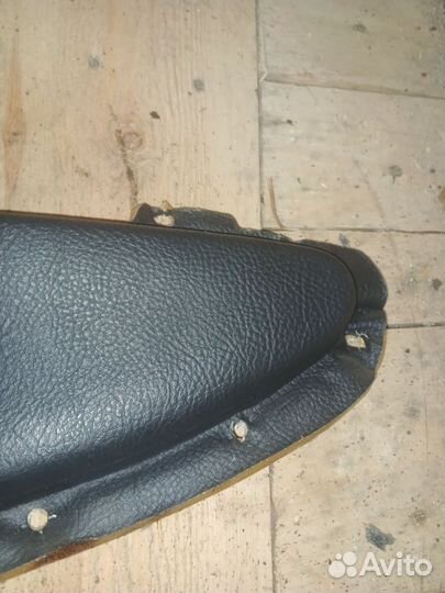 Накладка перед левая кожа Dodge Stratus 2002г