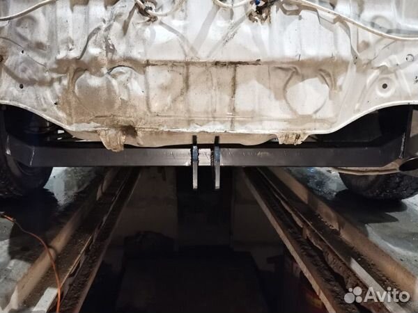 Фаркоп Toyota Corolla Spacio 1997-2001