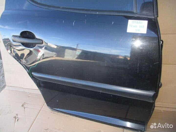 Дверь задняя правая Peugeot 207