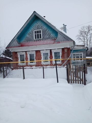 Дом 31,6 м² на участке 6,04 га