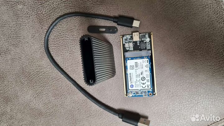 Внешний жесткий диск SSD 60 Gb