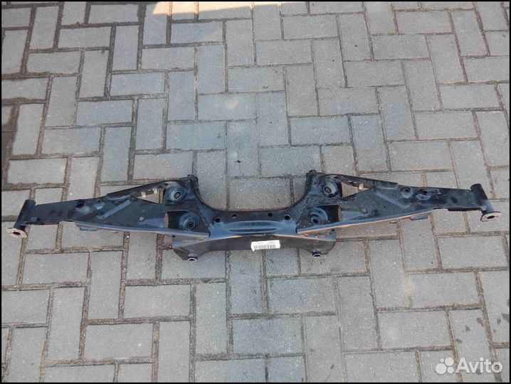 Балка подвески задняя BMW 1 Series F40