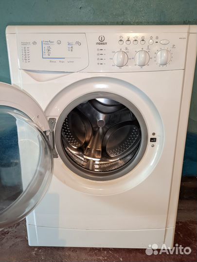 Стиральная машина автомат indesit