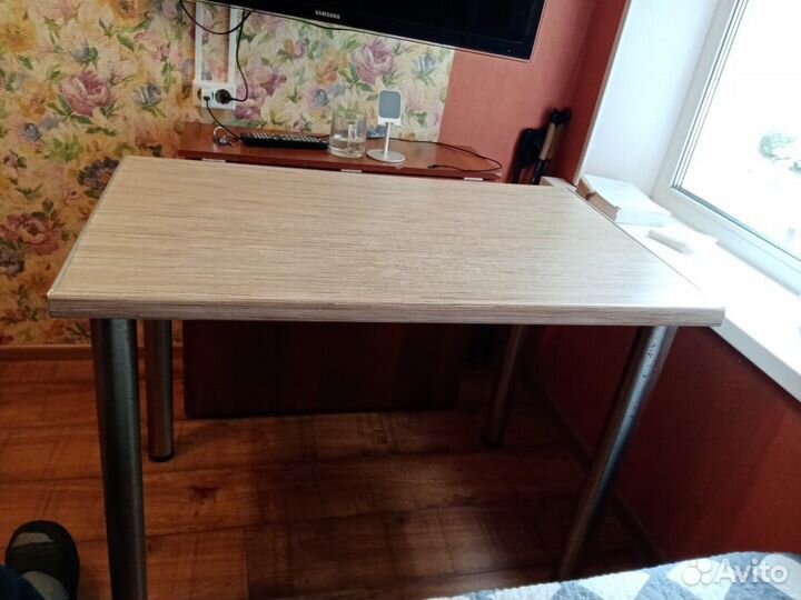 Кухонный стол 100х60 см