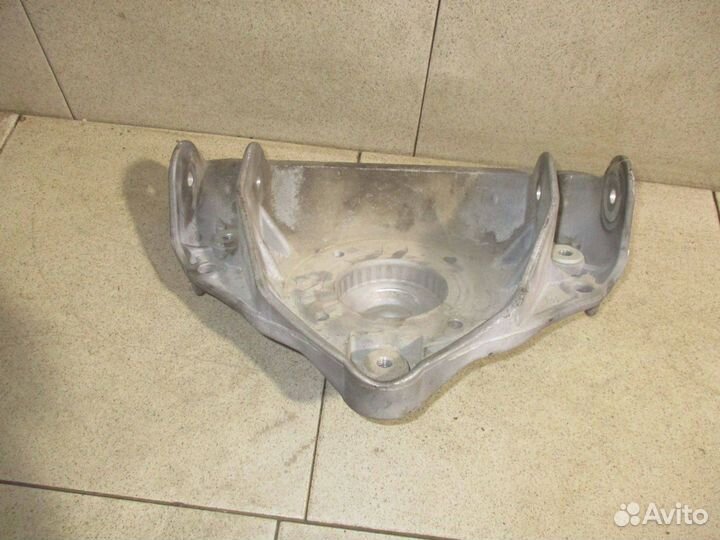 Кронштейн амортизатора Porsche Cayenne I (955/957