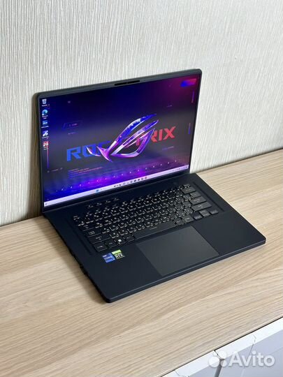 Asus Zephyrus M16 i9-12/24gb/3070Ti New