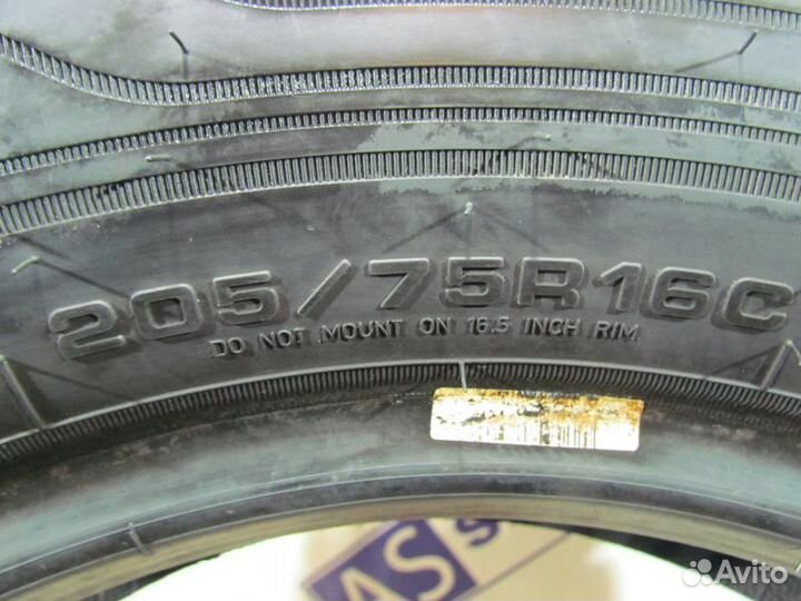Goodyear Vector 4Seasons Cargo 205/75 R16C 92N