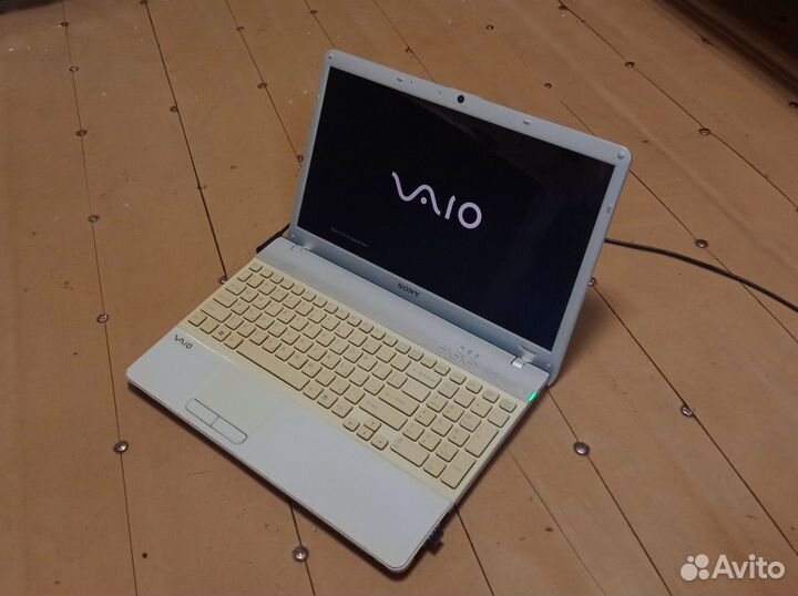 Ноутбук Sony Vaio pcg 71211v