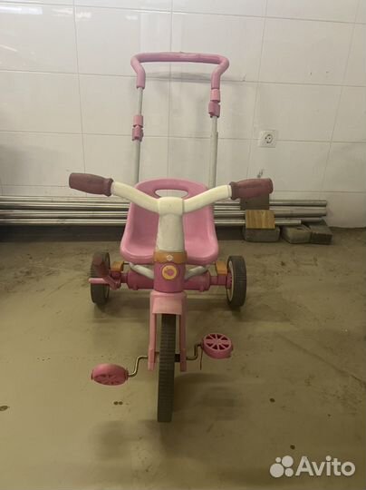 Детский трехколесный велосипед
