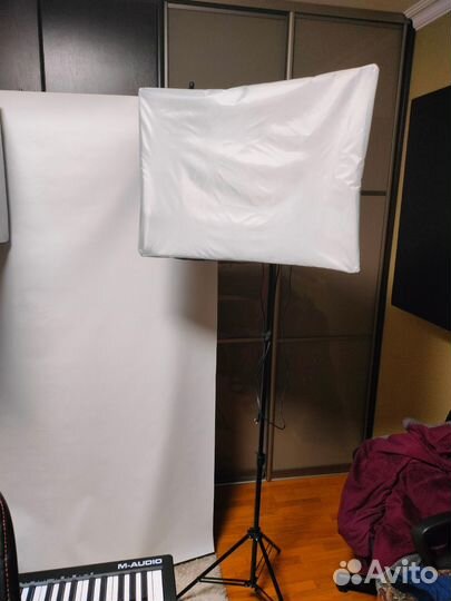 Софтбокс с 4 лампами и усиленным штативом