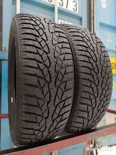 Nokian Tyres WR D4 215/60 R17