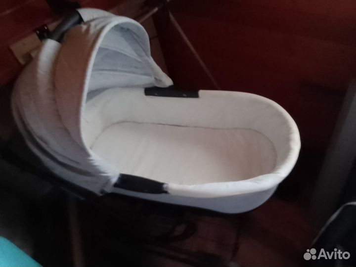 Продаю коляску 2 в1