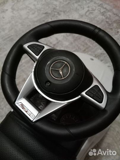 Машинка толокар с ручкой mercedes