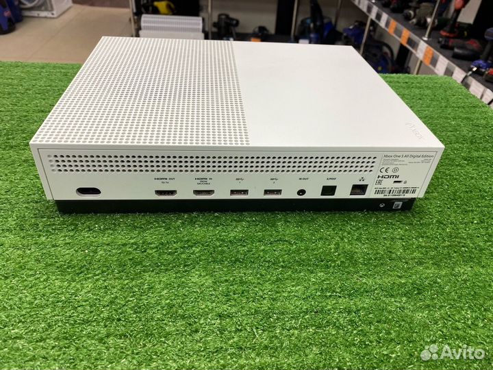 Игровая приставка Microsoft Xbox One S 1000GB